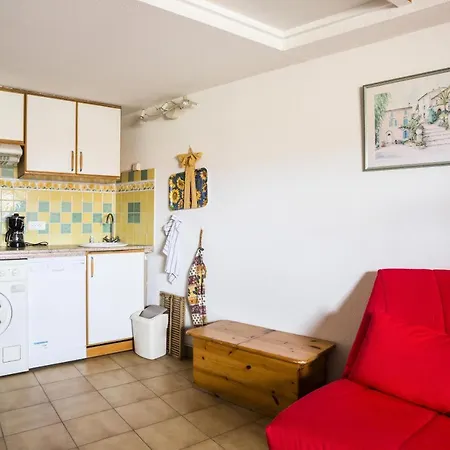 Studio 4 Personnes Proche Mer Et Commerces 73949 아파트